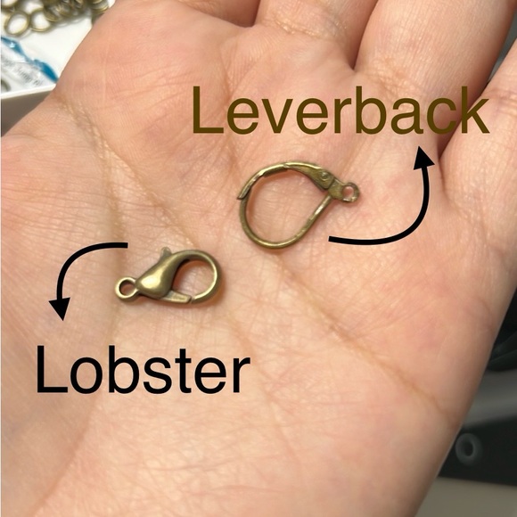 Handcrafted Bee Embroidered Charm - Picture 5 of 5